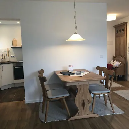Edelweiss - Wohnen Auf Zeit - Homeoffice - Nah Am - Buchbar Ab 28 Naechte Apartament *